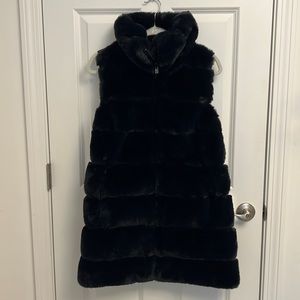Via Spiga Faux Fur Puffer Vest size M